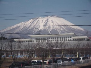 会社から見た岩手山